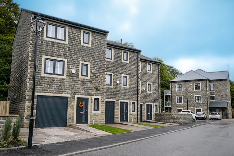 New Housing - Best Medium Volume New Housing Development - 6 to 30 units (for private sale or rent), Heron's Reach, Greenfield
