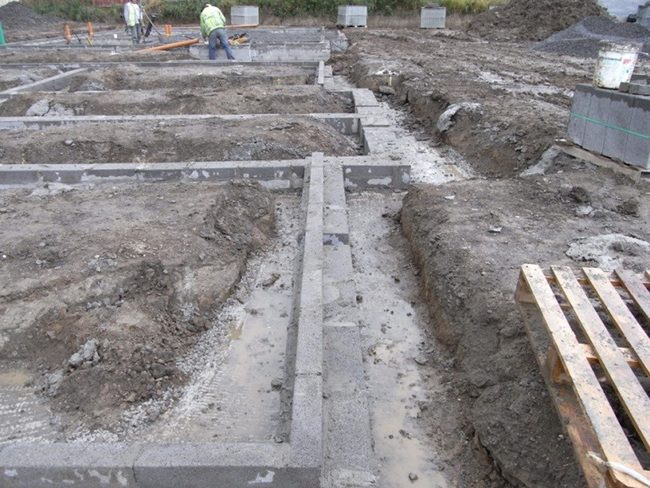Picture of an offset foundation on a building site