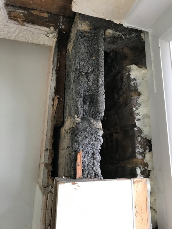 Wall cavity lacking in insulation