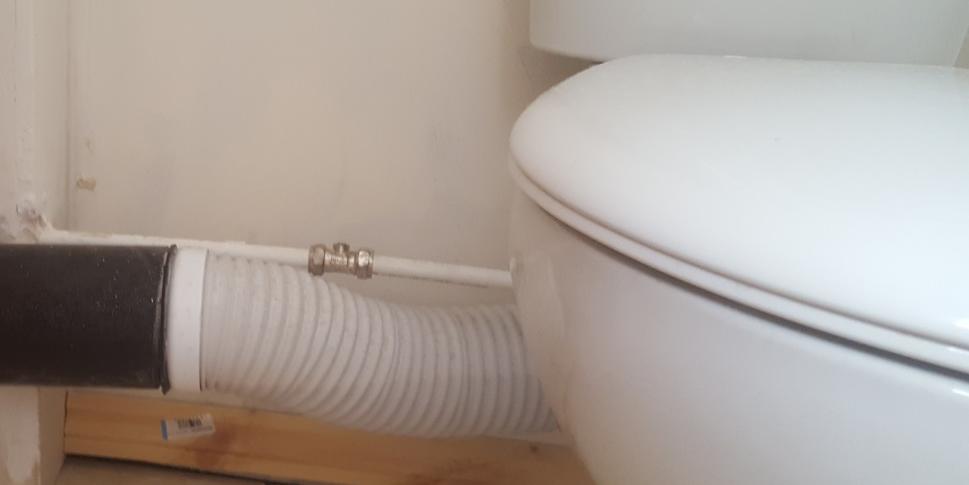 Image of DIY toilet installation - how to install a toilet