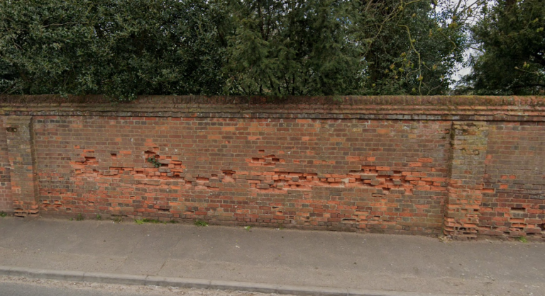 Repointing brickwork